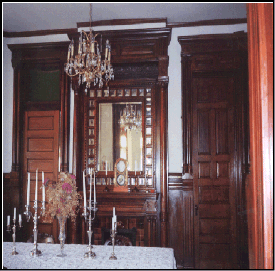 bonnyconnellandiningroombefore.gif (94074 bytes)