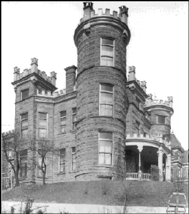 bonnyconnellanonhillpicture2.gif (57584 bytes)