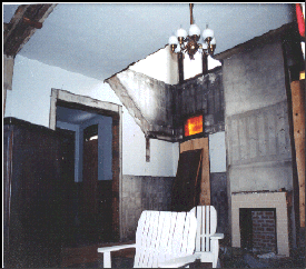 bonnyconnellanstairsafter.gif (95817 bytes)