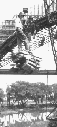 big4twomenwithmaterials.gif (113201 bytes)