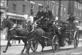 firedepartmentwithhorsesgoingtofire.gif (53955 bytes)