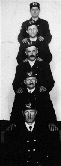 firedepartmentmeninverticallineup.gif (91666 bytes)