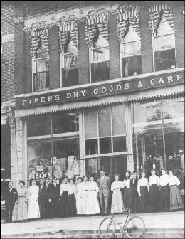 pipersdrygoodstorewithpeopleinfront.gif (102219 bytes)